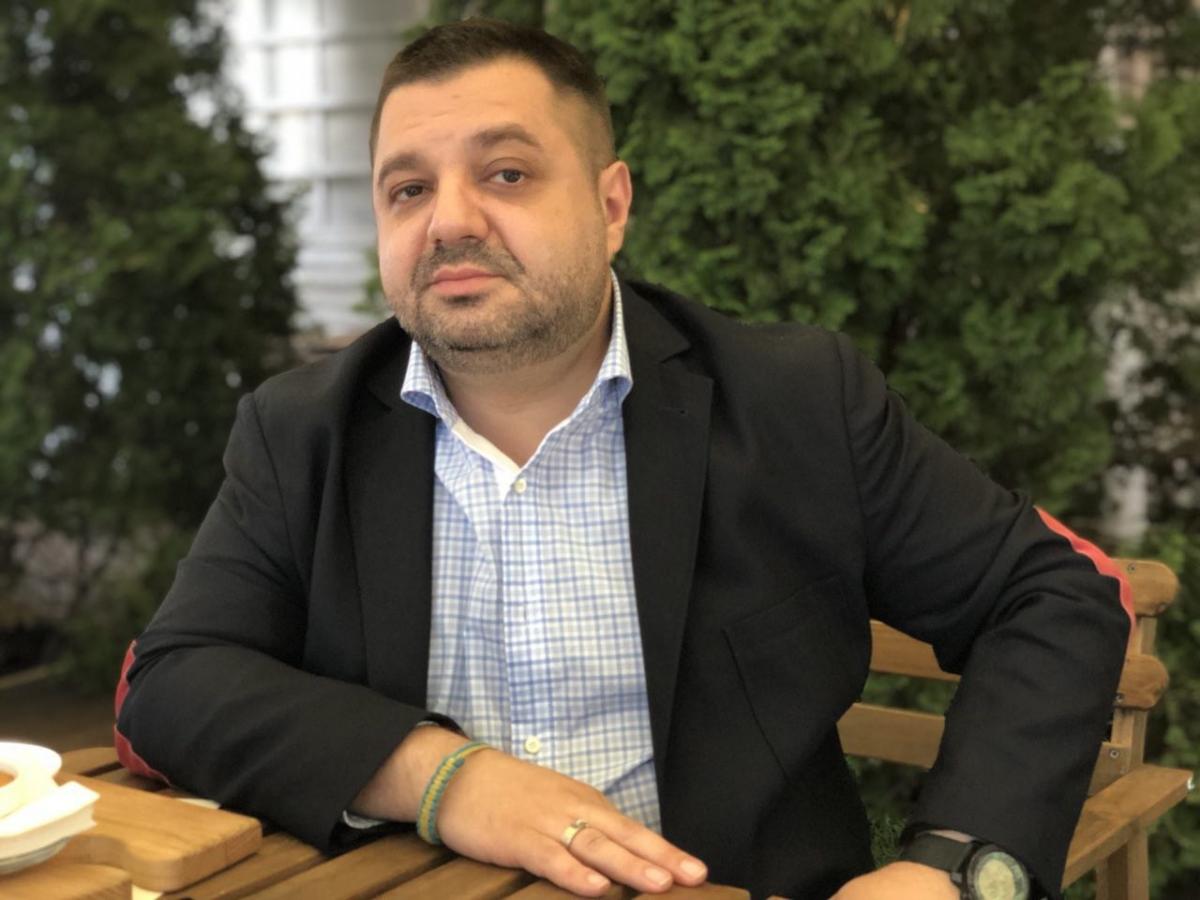 Нардеп Грановський розповів про жахливий випадок з пенсіонеркою, у якій шахраї відібрали квартиру Нардеп Грановський розповів про жахливий випадок з пенсіонеркою, у якій шахраї відібрали квартиру