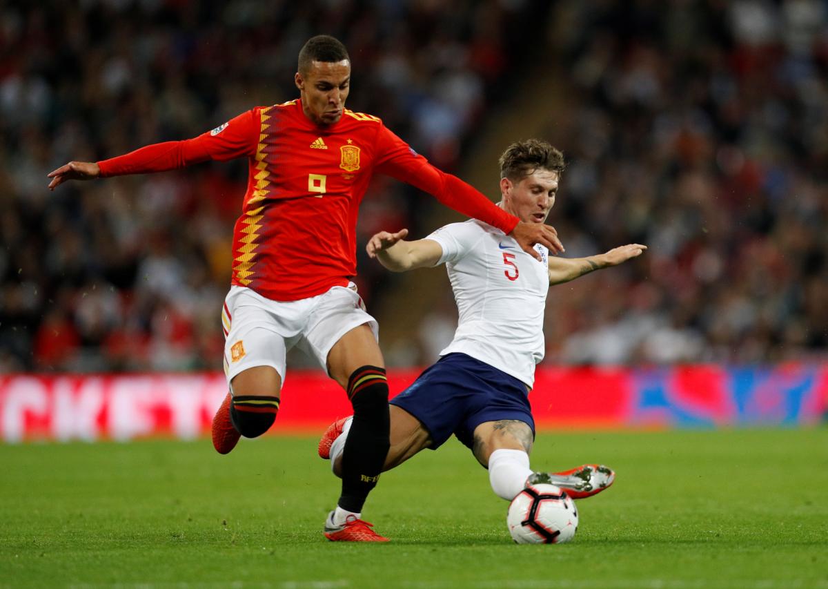 Игроки сборной Испании оказались более удачливыми в матче с Англией на Уэмбли / Reuters