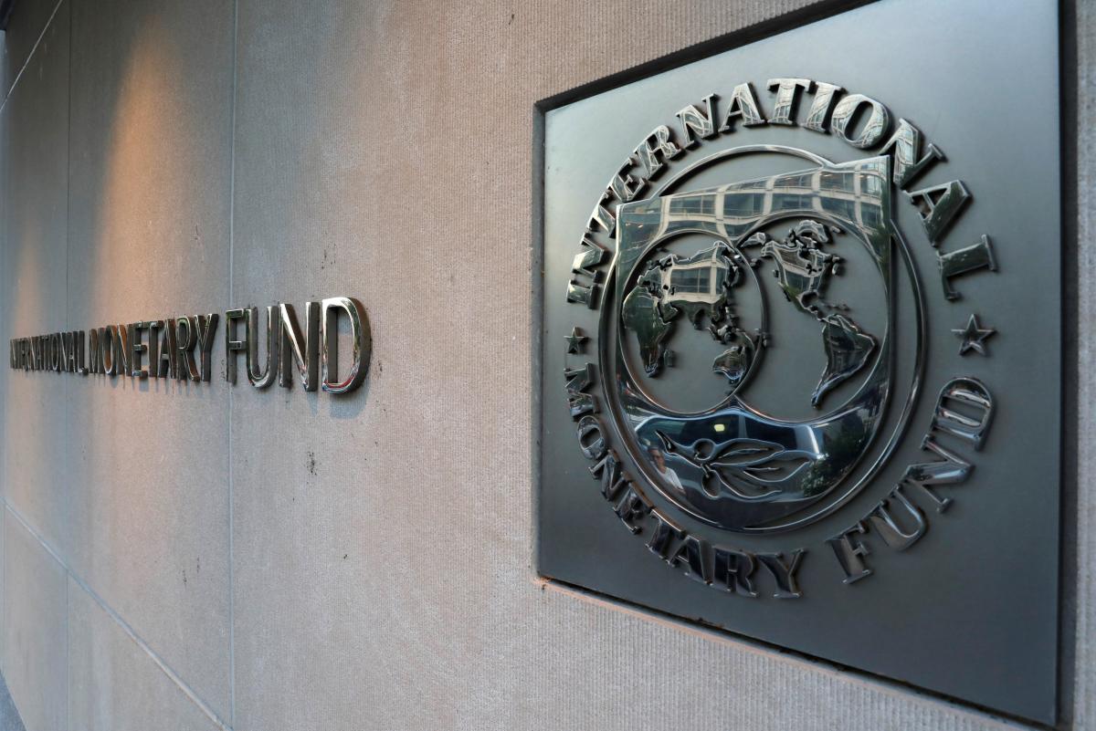 Украина получила от МВФ транш в 700 млн долларов / Иллюстрация REUTERS