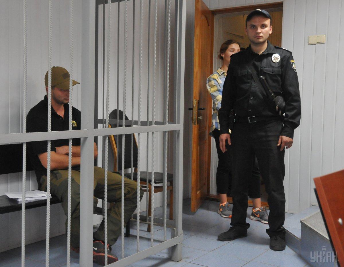 22 участников рейдерского захвата элеватора в Харькове взят под стражу / фото УНИАН 22 участников рейдерского захвата элеватора в Харькове взят под стражу / фото УНИАН