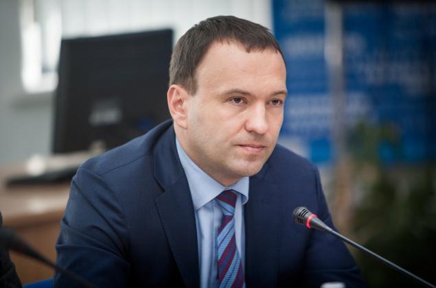 Пантелеєв зазначив, що тривала відсутність гарячої води негативно відобразилась на стані теплових мережі / фото КМДА Пантелеєв зазначив, що тривала відсутність гарячої води негативно відобразилась на стані теплових мережі / фото КМДА