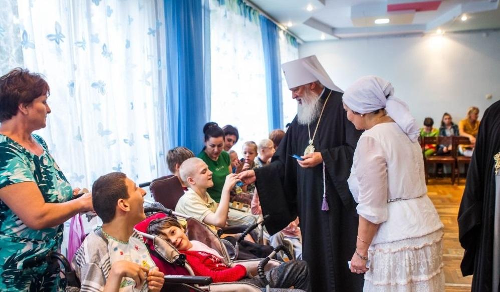 Після богослужіння митрополит Агафангел відвідав реабілітаційний центр / eparhiya.od.ua