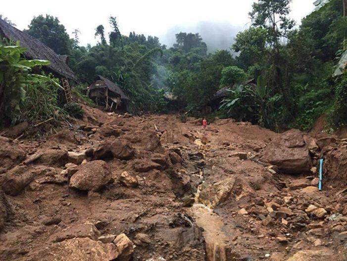 В Таиланде дожди привели к оползням / twitter.com/OneChiangmai В Таиланде дожди привели к оползням / twitter.com/OneChiangmai