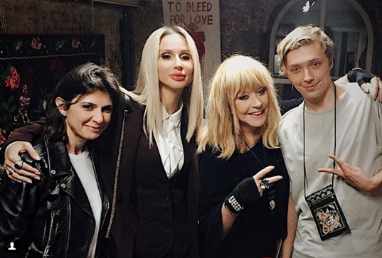 Фаны поинтересовались, не планируют ли они записать совместный трек / Instagram Светлана Лобода Фаны поинтересовались, не планируют ли они записать совместный трек / Instagram Светлана Лобода
