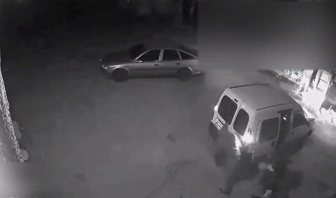 В сети появилось видео нападения на инкассаторов в Одессе / Скриншот, Facebook - Вячеслав Аброськин В сети появилось видео нападения на инкассаторов в Одессе / Скриншот, Facebook - Вячеслав Аброськин