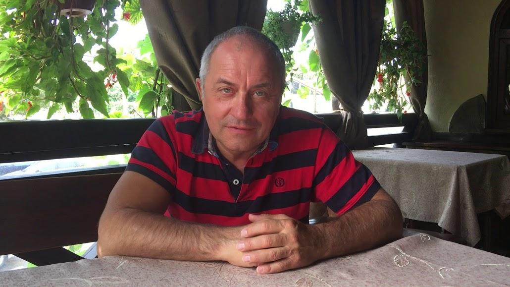 Спектакль «Мужчина перед зеркалом» Виктора Андриенко Спектакль «Мужчина перед зеркалом» Виктора Андриенко