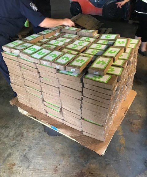 В 45 коробках бананов было обнаружено 540 пакетов кокаина / фото facebook.com/TexasDepartmentofCriminalJustice В 45 коробках бананов было обнаружено 540 пакетов кокаина / фото facebook.com/TexasDepartmentofCriminalJustice