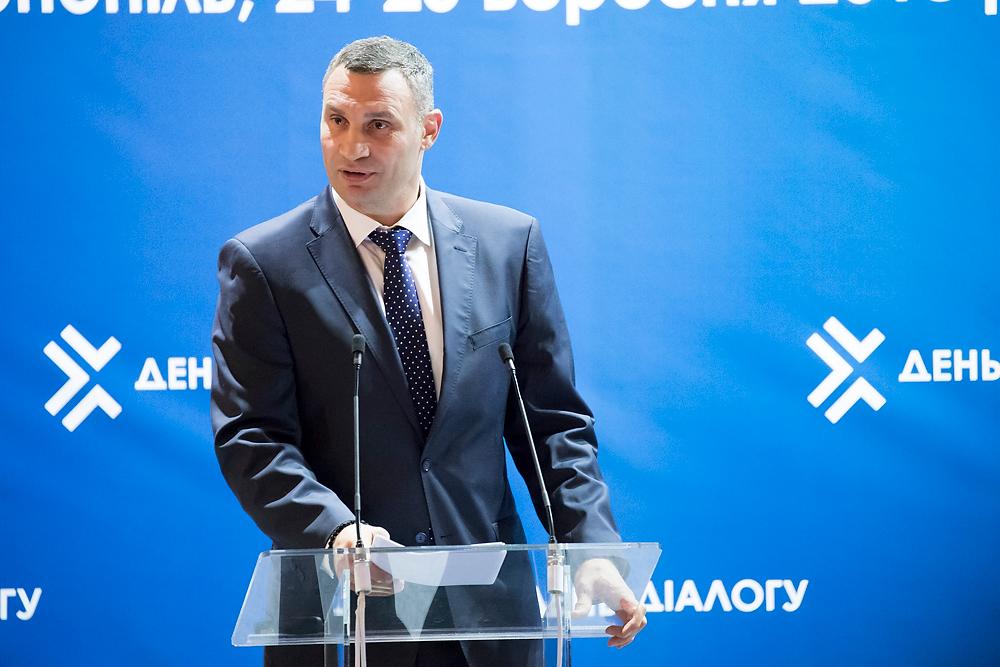 Кличко на Ассоциации городов Украины: В большинстве местных советов не хватает средств на образовательные и медицинские субвенции / kiev.klichko.org Кличко на Ассоциации городов Украины: В большинстве местных советов не хватает средств на образовательные и медицинские субвенции / kiev.klichko.org