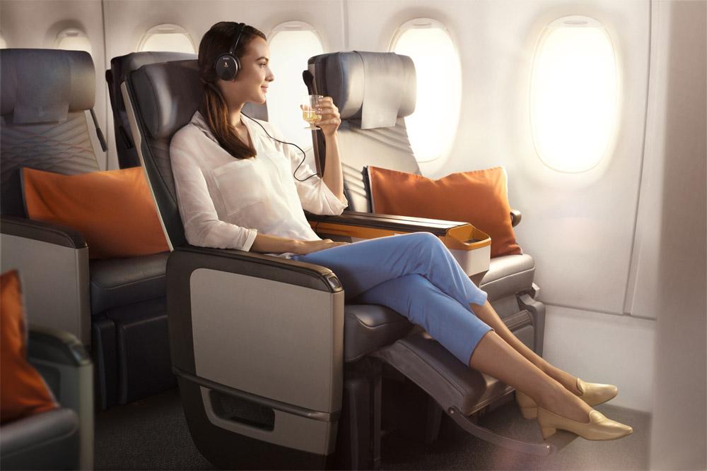 Премиум-эконом на борту сверхдальнего самолета Airbus A350-900 ULR Singapore Airlines \ Фото авиакомпании Премиум-эконом на борту сверхдальнего самолета Airbus A350-900 ULR Singapore Airlines \ Фото авиакомпании