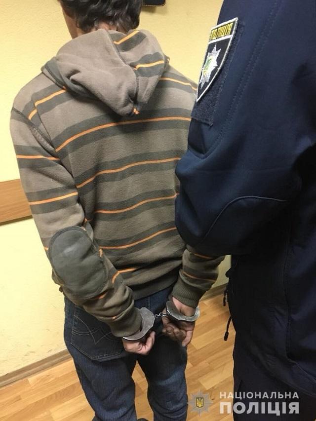 Под Одессой педофил изнасиловал 8-летнего мальчика / фото Нацполиция Под Одессой педофил изнасиловал 8-летнего мальчика / фото Нацполиция