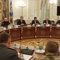 Порошенко: экокатастрофа в оккупированном Крыму произошла из-за 