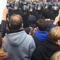 Kremlin opponents protest pension-reform plan as Russians cast ballots - RFE/RL