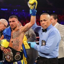 Стали известны гонорары боксеров в чемпионском бою Ломаченко - Педраса