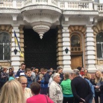 Attack on activist Mykhailyk: People protesting in Odesa (Photo, video)