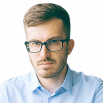 "Венгерские паспорта гражданам Украины раздают с 2011 года... И процент венгерских паспортов граждан Украины довольно скудный, по сравнению с российскими паспортами"