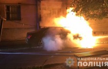 У Рівному невідомі минулої ночі підпалили автомобіль депутата міськради (фото)