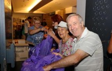 У Дніпрі розпочалася святкова видача продуктів пенсіонерам до Рош А-Шана