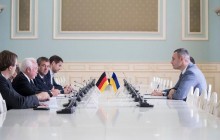 Кличко договорился с вице-президентом Бундестага о привлечении немецких инвестиций в экономику Киева