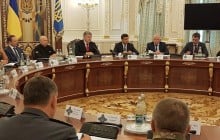 Poroshenko tells Turchynov to convene NSDC meeting on Ukroboronprom reform