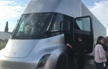 В США электрический грузовик Tesla испытали на дорогах