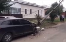 Пьяный сын мэра Прилук снес электроопору и оставил горожан без света: полиция его отпустила (видео)