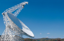 Вчені вловили дивні сигнали з галактики, до якої 3 мільярди світлових років