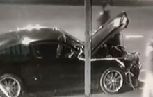 Відомий російський співак потрапив у серйозну ДТП (відео)