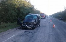 Під Запоріжжям легковик зіткнувся з мікроавтобусом: загинули чотири людини, двоє госпіталізовані (фото)