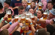 У Мюнхені стартував знаменитий фестиваль пива Октоберфест (фото, відео)