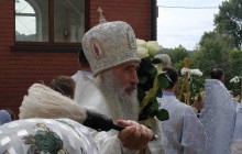 В Бутине на Тернопольщине община УПЦ построила новый храм вместо захваченного