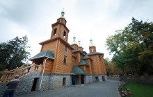 У Богодухові під Харковом відкрили новий дерев'яний храм на честь Святого Духа