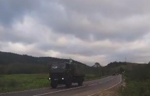 В Закарпатье движется колонна военной техники (фото)
