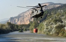 В Италии продолжают бороться с масштабным лесным пожаром