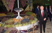 "Пожаліємо малюка": Путіна на підборах висміяли в мережі (фото)