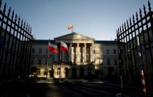 Польща переходить до нового етапу послаблення карантину: дозволені концерти просто неба та масові зібрання