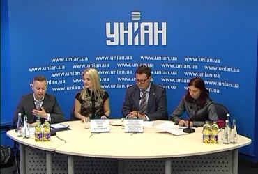 Выход первого в Украине витаминизированного подсолнечного масла ТМ "Щедрый ДАР"