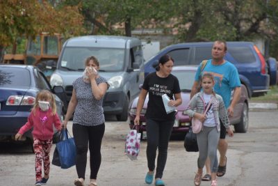 Из опасной зоны на Херсонщине уже вывезли более 100 детей (фото)