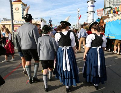 На фестивале пива в Германии участники устроили оргию | порно видео