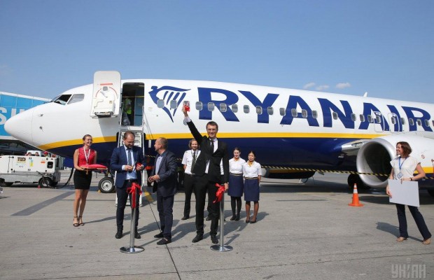 Ryanair запустить 8 нових рейсів між Україною і Польщею