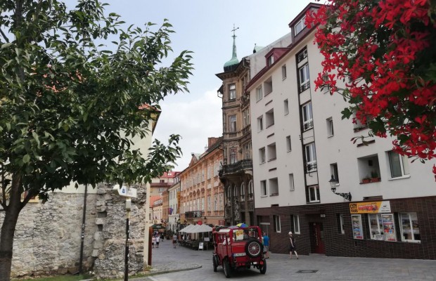 Словаччина залишилася відкритою для вакцинованих туристів з України