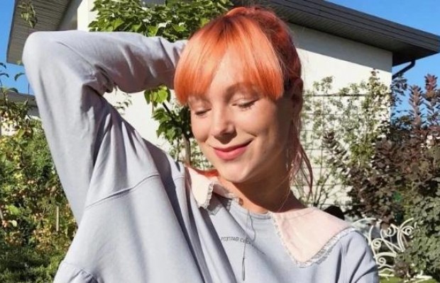 Известная украинская певица растрогала снимками из роддома и рассекретила имя ребенка (фото)