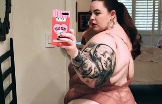 "Світ збожеволів": "оголений" знімок найповнішої у світі моделі підірвав мережу (фото)