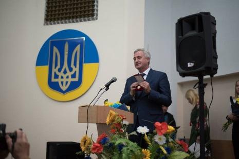 Відзначили вісьмох визначних жителів області, які долучилися до спасіння життя людей / ТОДА Відзначили вісьмох визначних жителів області, які долучилися до спасіння життя людей / ТОДА