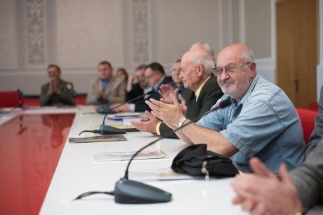 На Тернопільщині нагородили ветеранів за допомогу українській армії (фото) На Тернопільщині нагородили ветеранів за допомогу українській армії (фото)