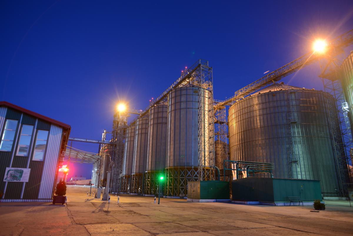 Укрлендфарминг Бахматюка благодаря новым технологиям увеличила пропускную способность элеватора в Житомирской области до 130 тыс. тонн