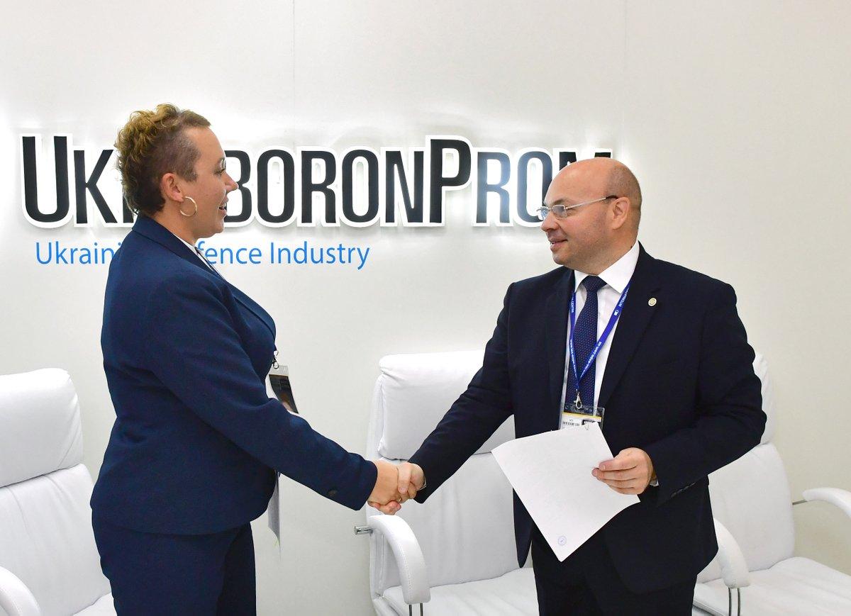 Україна і Молдова домовилися про постачання зброї і техніки / фото ukroboronprom.com.ua Україна і Молдова домовилися про постачання зброї і техніки / фото ukroboronprom.com.ua
