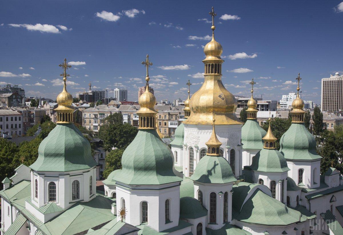 В "Софии Киевской" отреагировали на скандал с тендером на золочение куполов / фото УНИАН