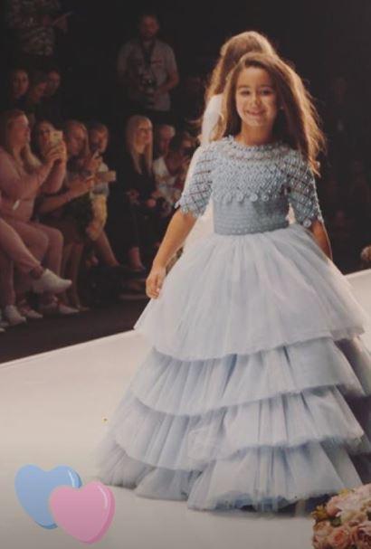 Донька Ані Лорак вперше вийшла на подіум у країні-агресорі (фото)