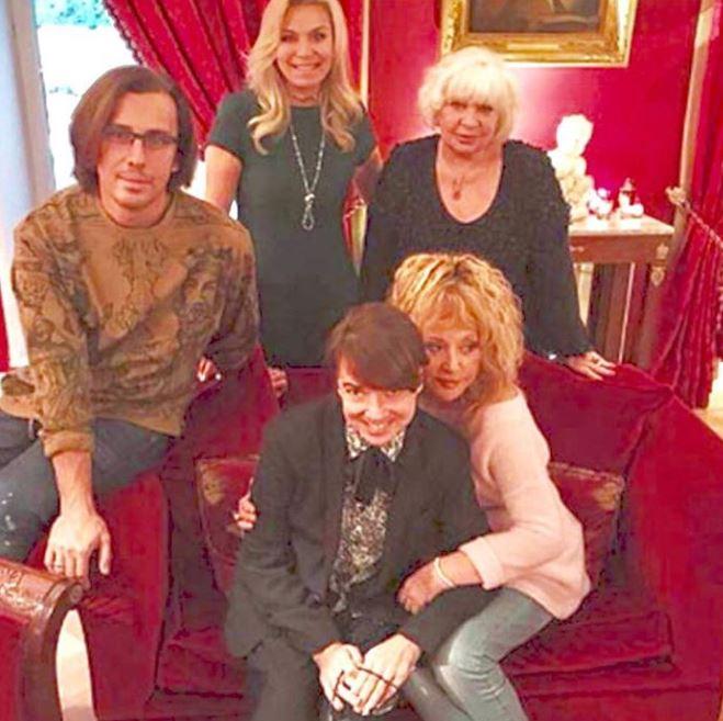 Юдашкин отметил 55-летие / фото instagram.com/alla_orfey