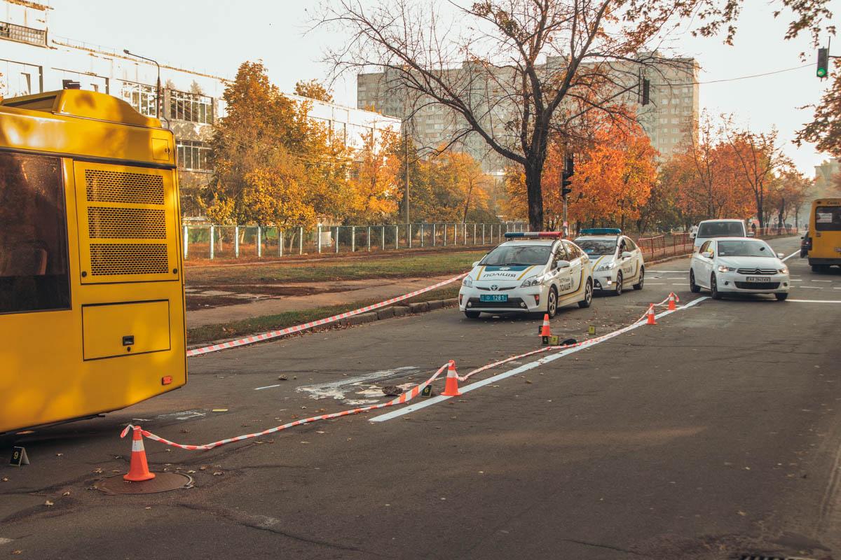 Загиблий отримав травму під час бійки, в несвідомому стані його залишили лежати на дорозі / Сергій Бумеров / Інформатор Загиблий отримав травму під час бійки, в несвідомому стані його залишили лежати на дорозі / Сергій Бумеров / Інформатор